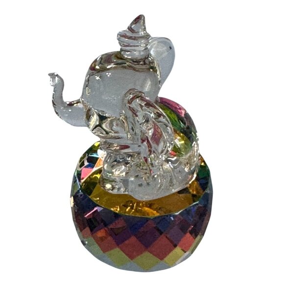 Arribas Brothers Disney Dumbo Figurine Multicolor Crystal Collectible w/Box 3" - Picture 7 of 9